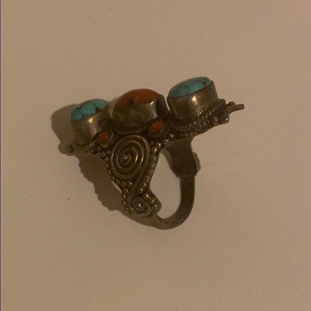 Handcrafted Ring size 7 - Picture 3 of 3